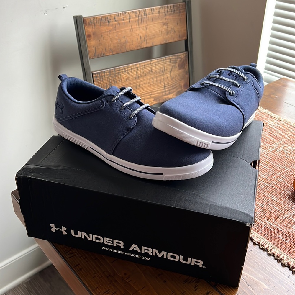 Under Armour - Mens Street Encounter Sneakers - Size 11